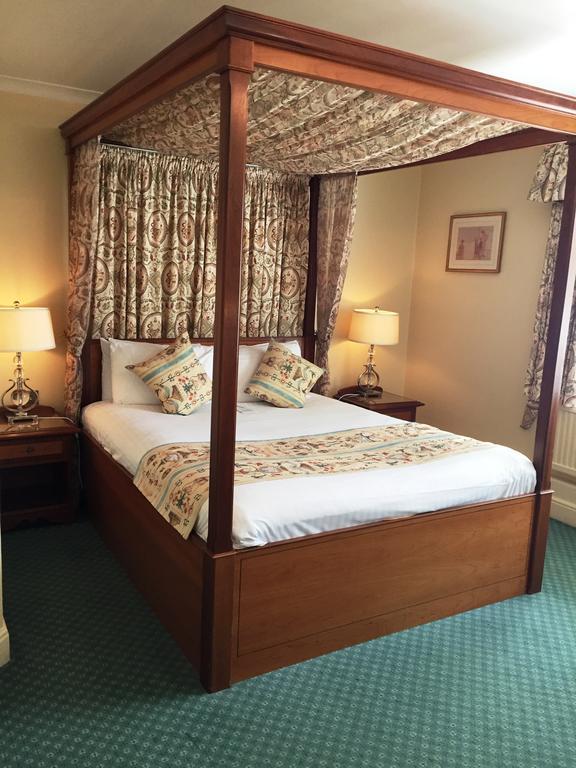 The Royal Chace Hotel Enfield Ngoại thất bức ảnh