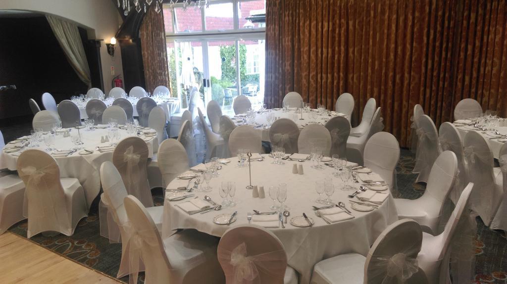 The Royal Chace Hotel Enfield Ngoại thất bức ảnh